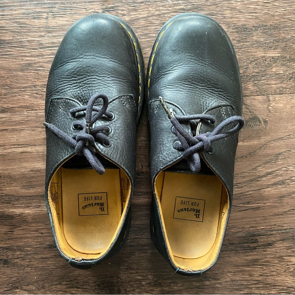 Dr. Martens Black Leather Oxfords with Signature Yellow Stitching in Women’s 6